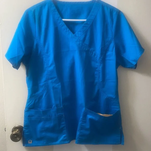 Maeven medical scrub’s - Picture 9 of 14